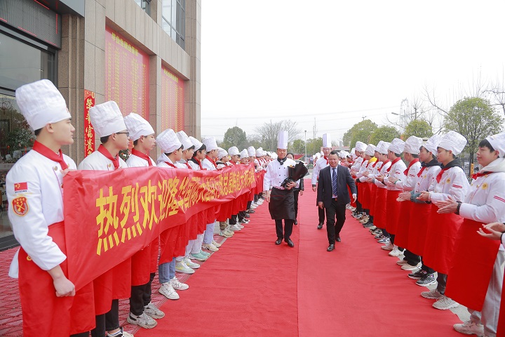 行業(yè)大咖進(jìn)校園