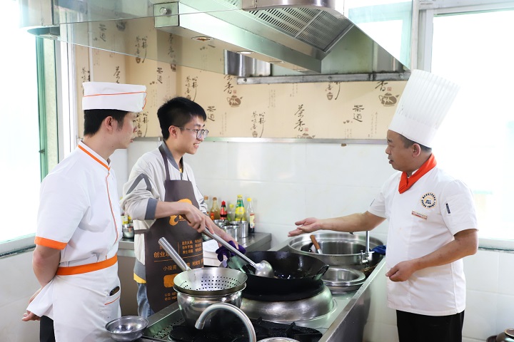 �L(zh��ng)ɳ�|��������ɫ�Nˇ��Ӗ(x��n)��