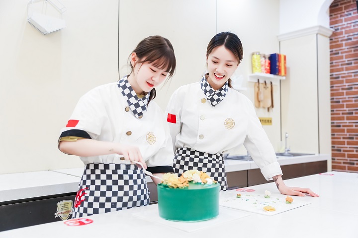 ���݌W(xu��)���c(di��n)ȥ���I(y��)�W(xu��)У