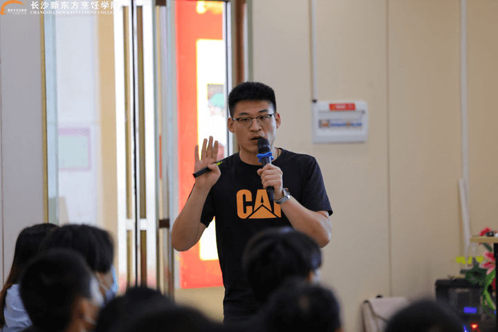 辣可可-長沙新東方專場招聘會