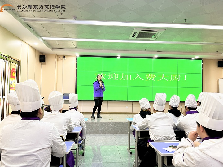 校園專場(chǎng)招聘會(huì)