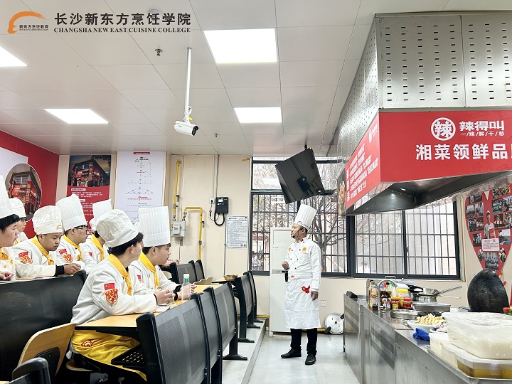 辣得叫廚政總監(jiān)