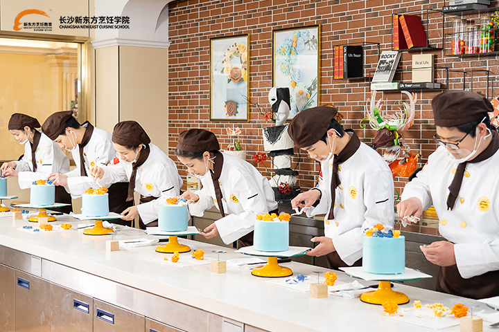 ���c(di��n)