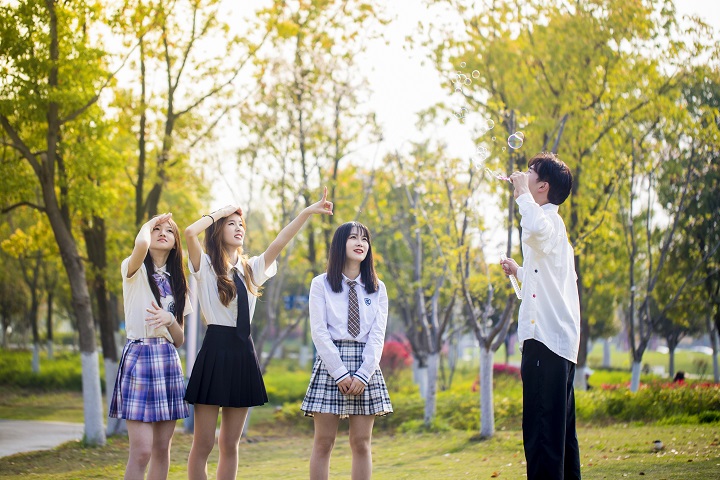 初中畢業(yè)學(xué)廚師