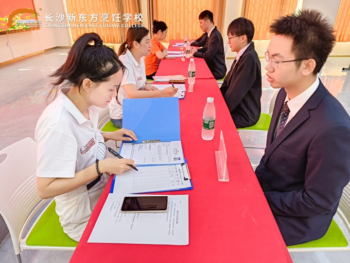 長(zhǎng)沙新東方中餐專業(yè)7月模擬面試