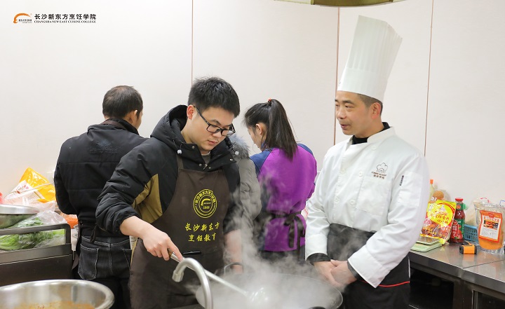 哪里可以學(xué)短期家常菜培訓(xùn)