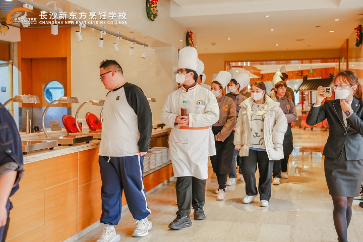 長沙新東方西點(diǎn)專業(yè)學(xué)子走進(jìn)長沙運(yùn)達(dá)喜來登酒店
