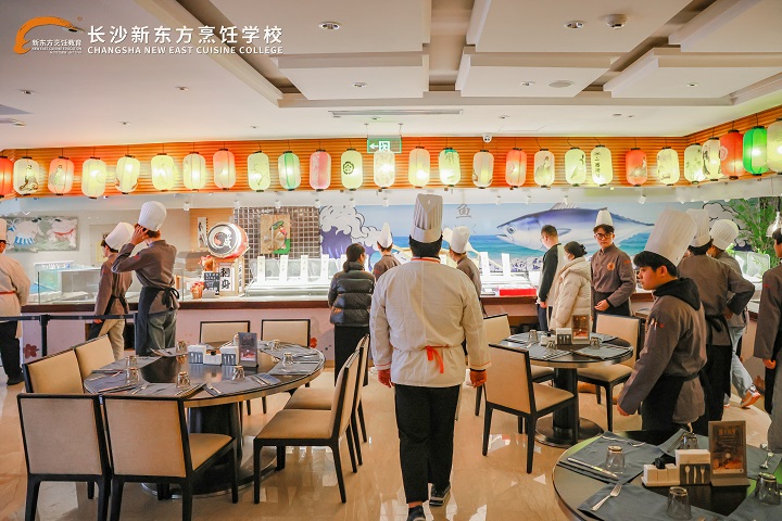 長沙新東方西點(diǎn)專業(yè)學(xué)子走進(jìn)長沙運(yùn)達(dá)喜來登酒店