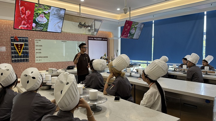 長沙新東方與上海文汀產(chǎn)教融合定向班開班典禮