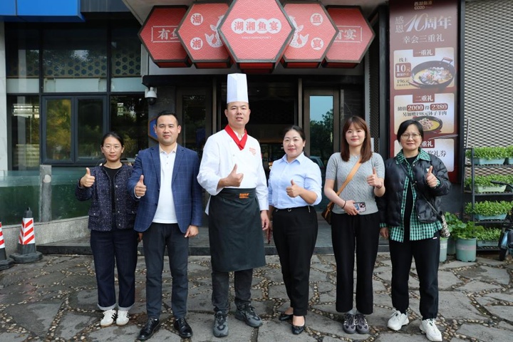 西湖漁港行政總廚羅武民