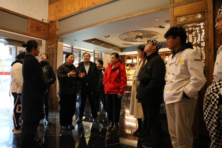 長沙新東方烹飪學校走進喜苑人文餐廳