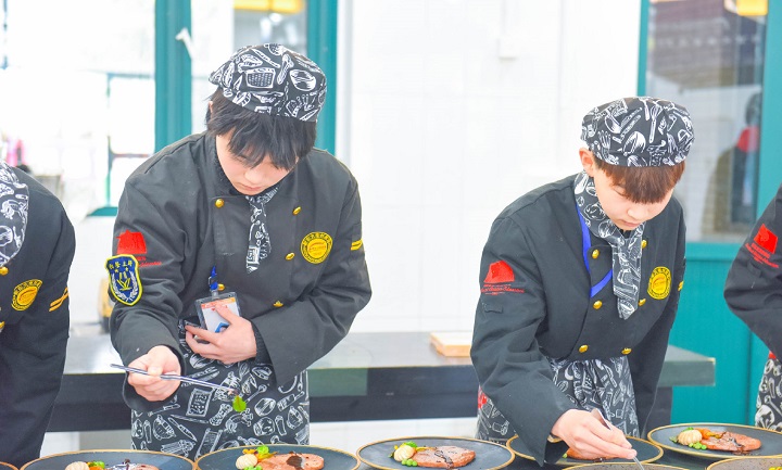 學(xué)西餐